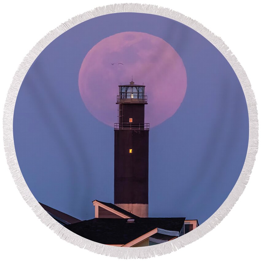 Fullmoon Round Beach Towel featuring the photograph April Pink Supermoon by Nick Noble