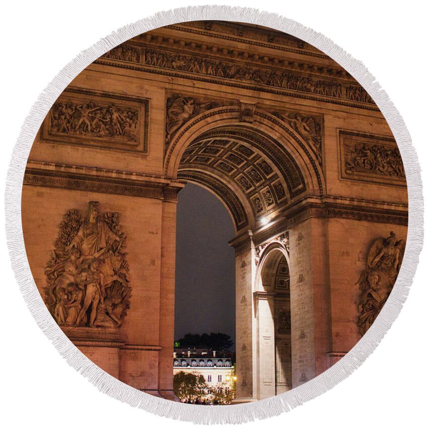 Arch Round Beach Towel featuring the photograph Arc De Triomphe Night Glow by Portia Olaughlin