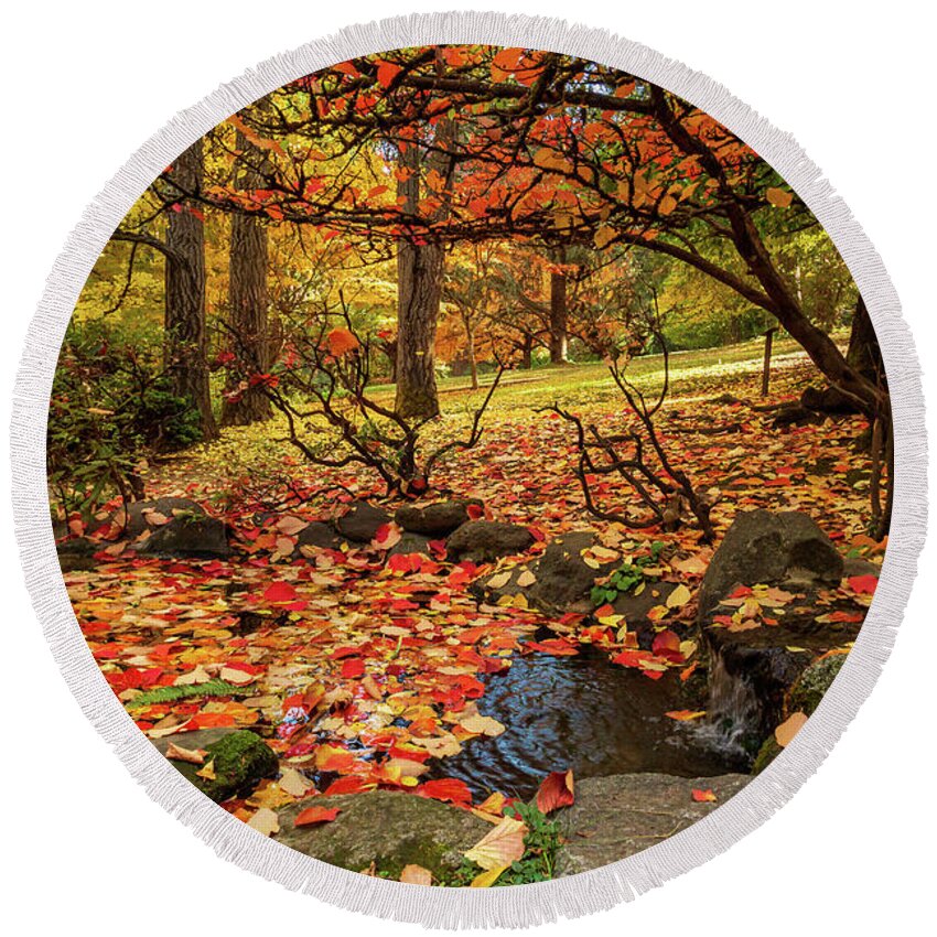 Autumn Round Beach Towel featuring the photograph Autumn Pond In Lithia Park by James Eddy