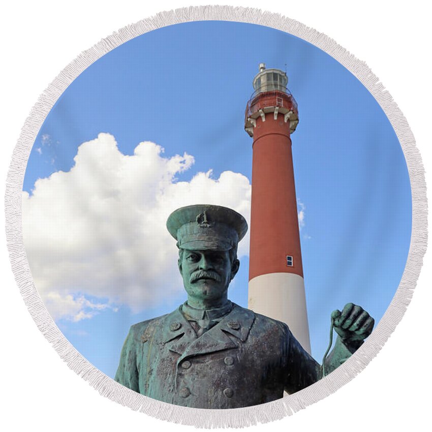 Lighthouse Round Beach Towel featuring the photograph Barnegat Lighthouse and the Lighthouse Keeper Statue 2 by Allen Beatty