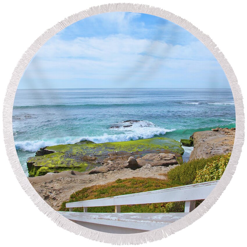 Pacific Coast Round Beach Towel featuring the photograph Beach Chair on Coastal Cliff by Catherine Walters