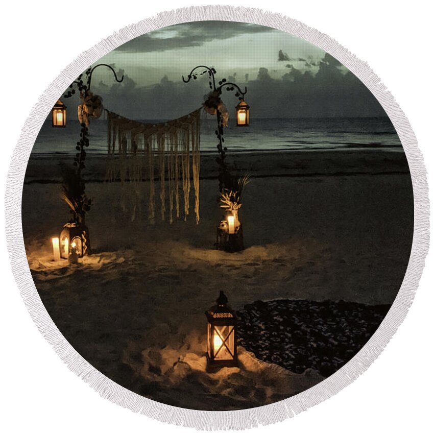 Sunset Round Beach Towel featuring the photograph Beach Night Romance by Portia Olaughlin