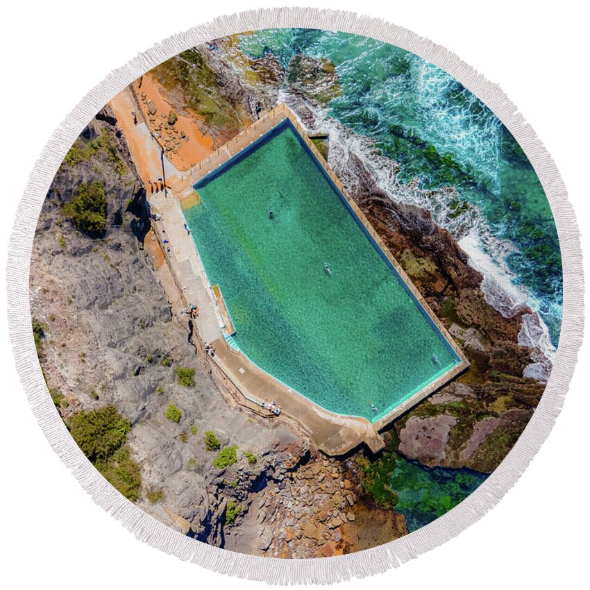Beach Round Beach Towel featuring the photograph Bilgola Rock Pool by Andre Petrov