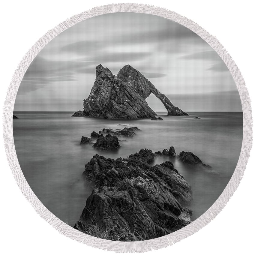 Bow Fiddle Rock Round Beach Towel featuring the photograph Bow Fiddle Rock B and W by SJ Elliott Photography
