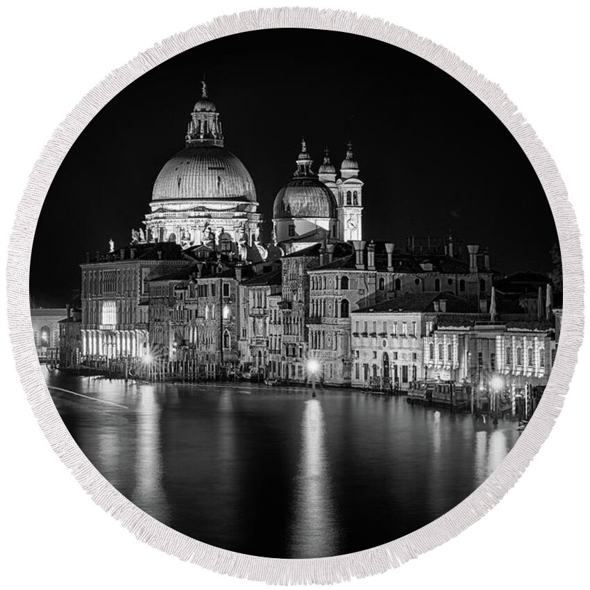 Night Round Beach Towel featuring the photograph Breathtaking Venice by night bnw by The P