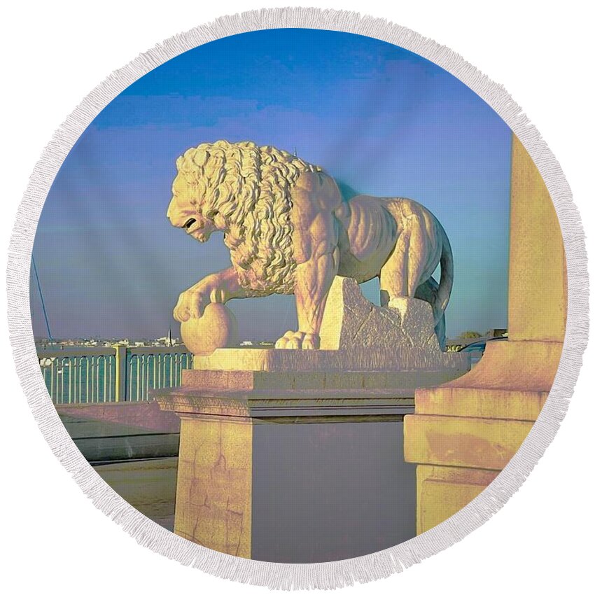 Saint Augustine Round Beach Towel featuring the photograph Bridge of Lions St Augustine by John Anderson
