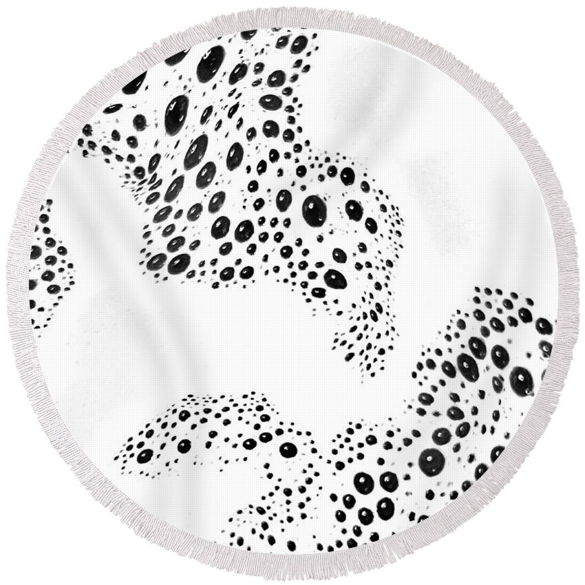 Bubble Round Beach Towel featuring the photograph Bubbles 2 by Kathy Paynter
