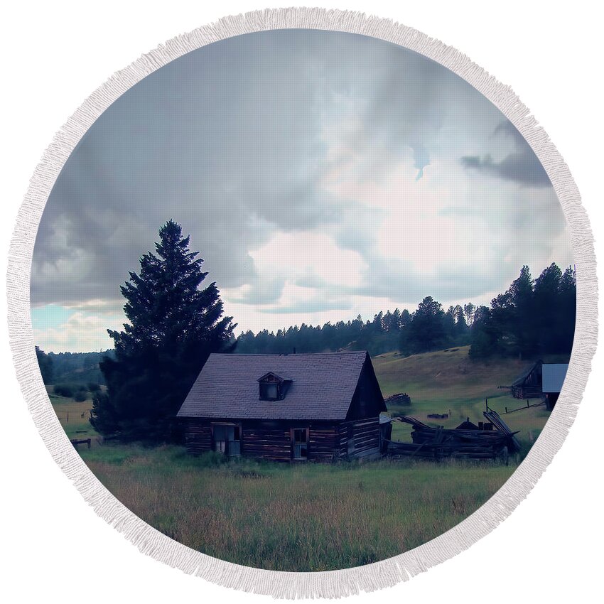 Black Hills Round Beach Towel featuring the photograph Cabin in the Black Hills 100z by Cathy Anderson