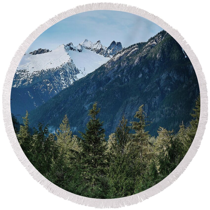 Snow Capped Round Beach Towel featuring the photograph Cascade View by Jermaine Beckley