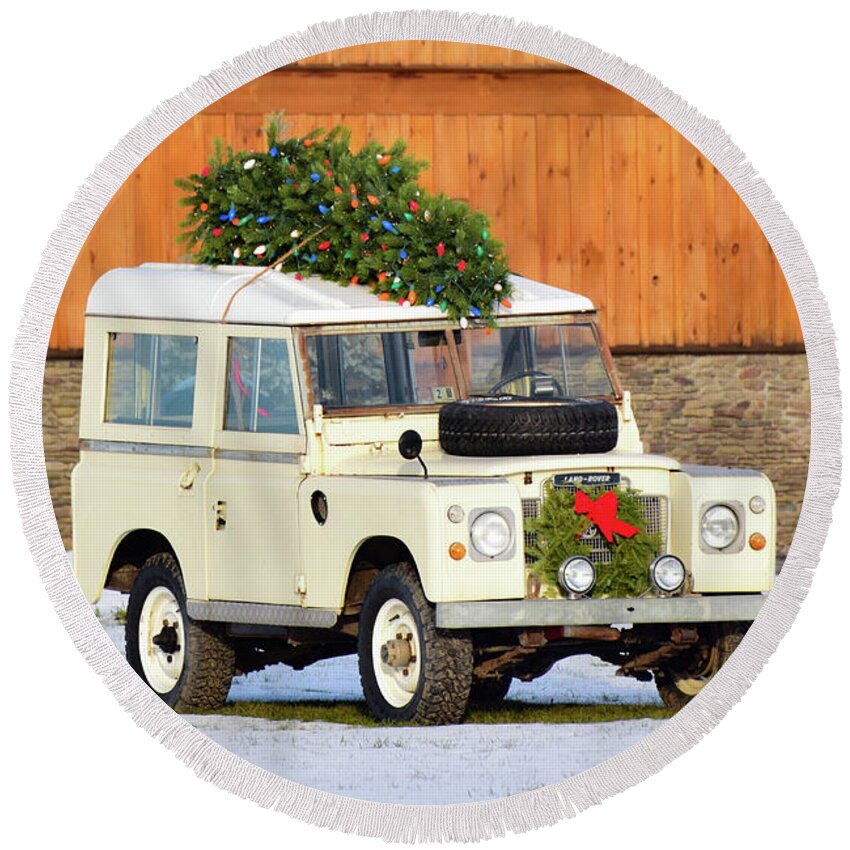 Land Rover Round Beach Towel featuring the photograph Christmas Land Rover by Nicole Lloyd