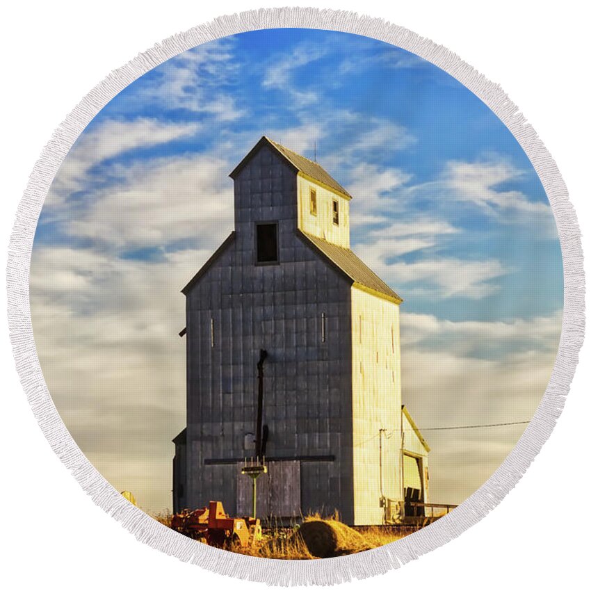 Cottonwood Round Beach Towel featuring the photograph Classic grain elevator by Tatiana Travelways