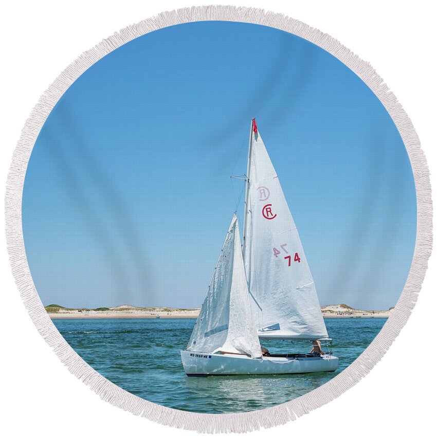 Sailboat Round Beach Towel featuring the photograph Clear Skies for Sailing by Lorraine Cosgrove