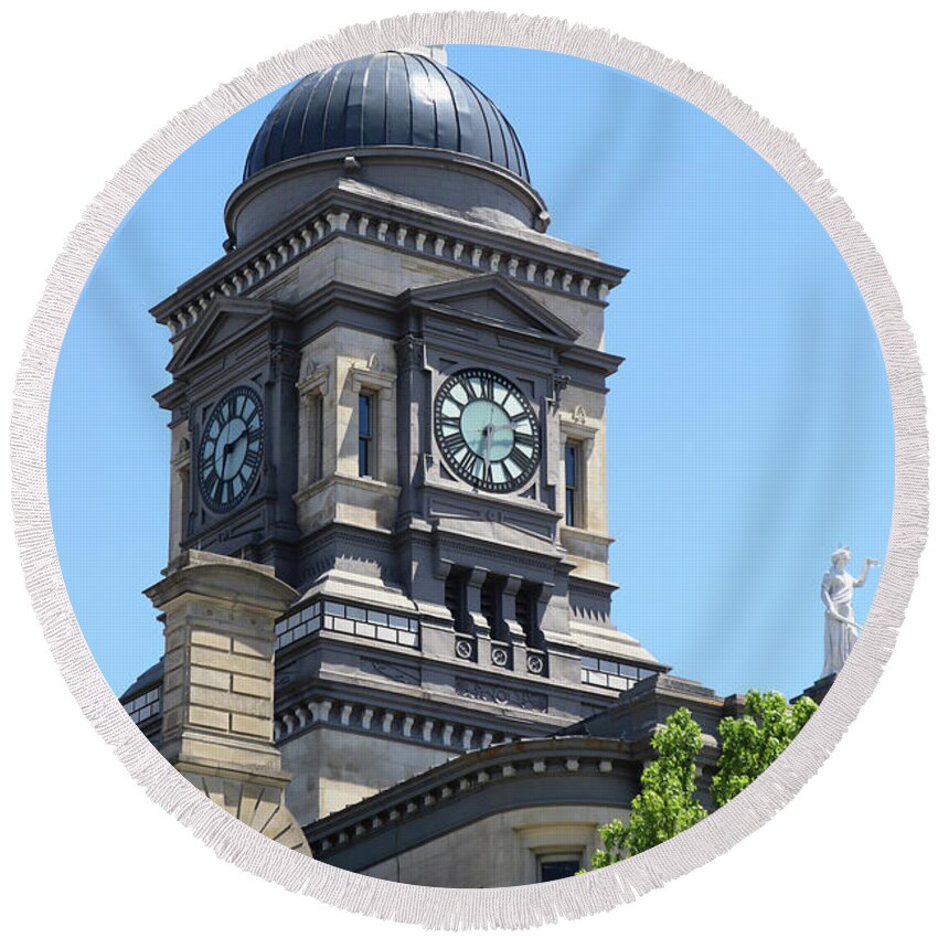 Clinton Round Beach Towel featuring the photograph Clinton County Courthouse in Frankfort Indiana 7465 by Jack Schultz