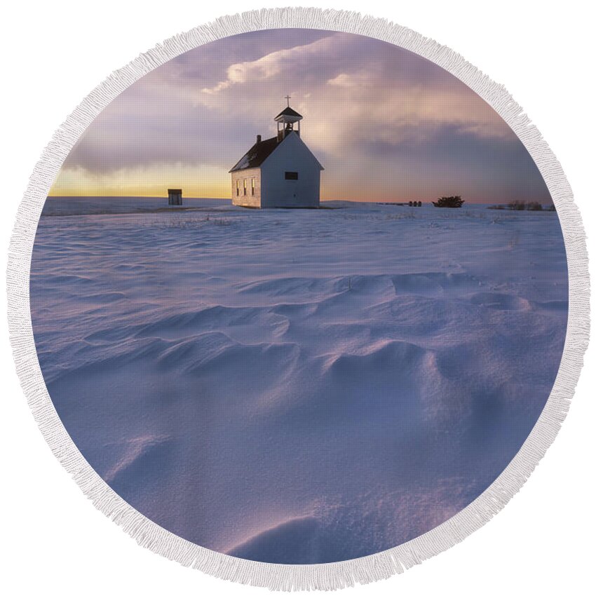 Abandoned Round Beach Towel featuring the photograph Cold Lonely Sunset by Darren White