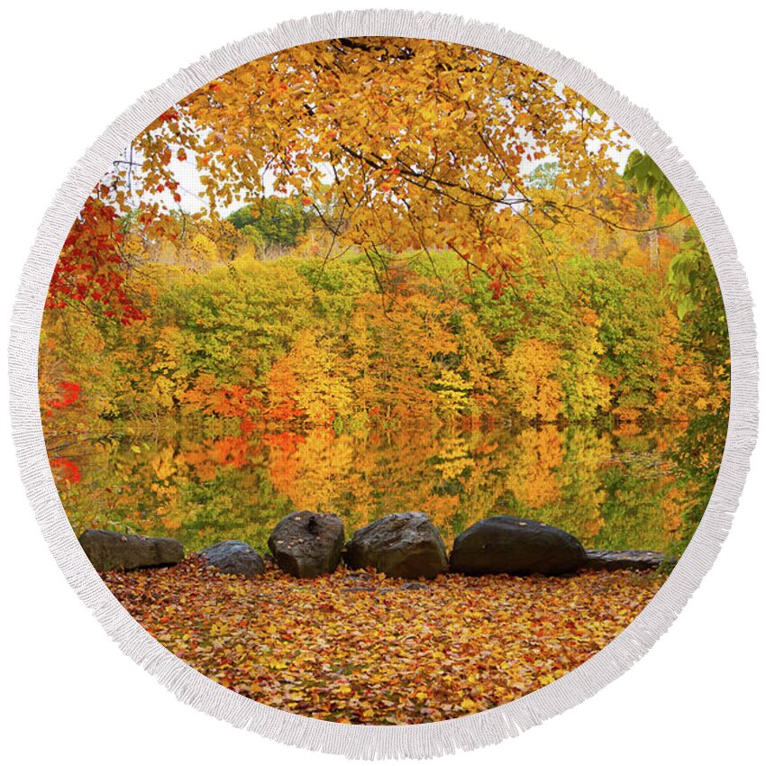 Foliage Round Beach Towel featuring the photograph Connecticut_Foliage_8225 by Rocco Leone