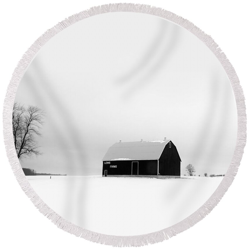 Black Round Beach Towel featuring the photograph Countryside Barn by Diana Rajala