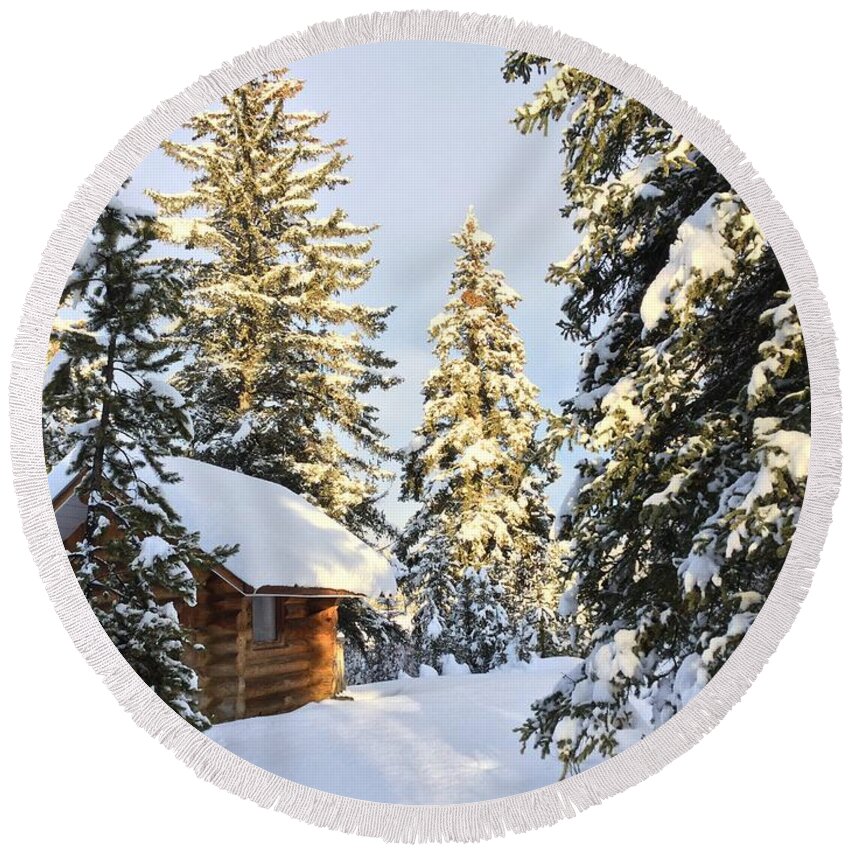 Cozy Cabin In Iconic Canadian Winter Scene. Round Beach Towel featuring the photograph Cozy Cabin by Nicola Finch