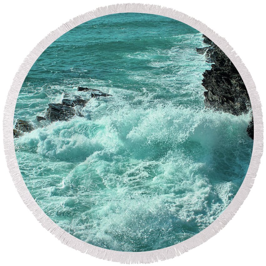Sea Waves Round Beach Towel featuring the photograph Crushing waves in Porto Covo by Angelo DeVal