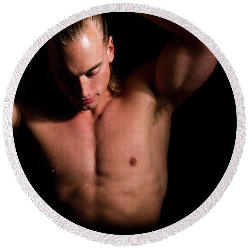 Dave Round Beach Towel featuring the photograph Dave Bodybuilder by Jim Whitley