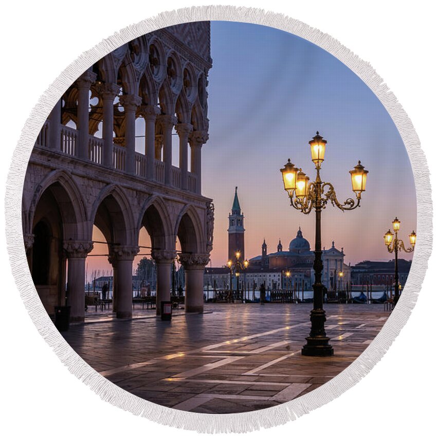 Italy Round Beach Towel featuring the photograph Dawn At St Marks Square, Venice, Italy by Sarah Howard