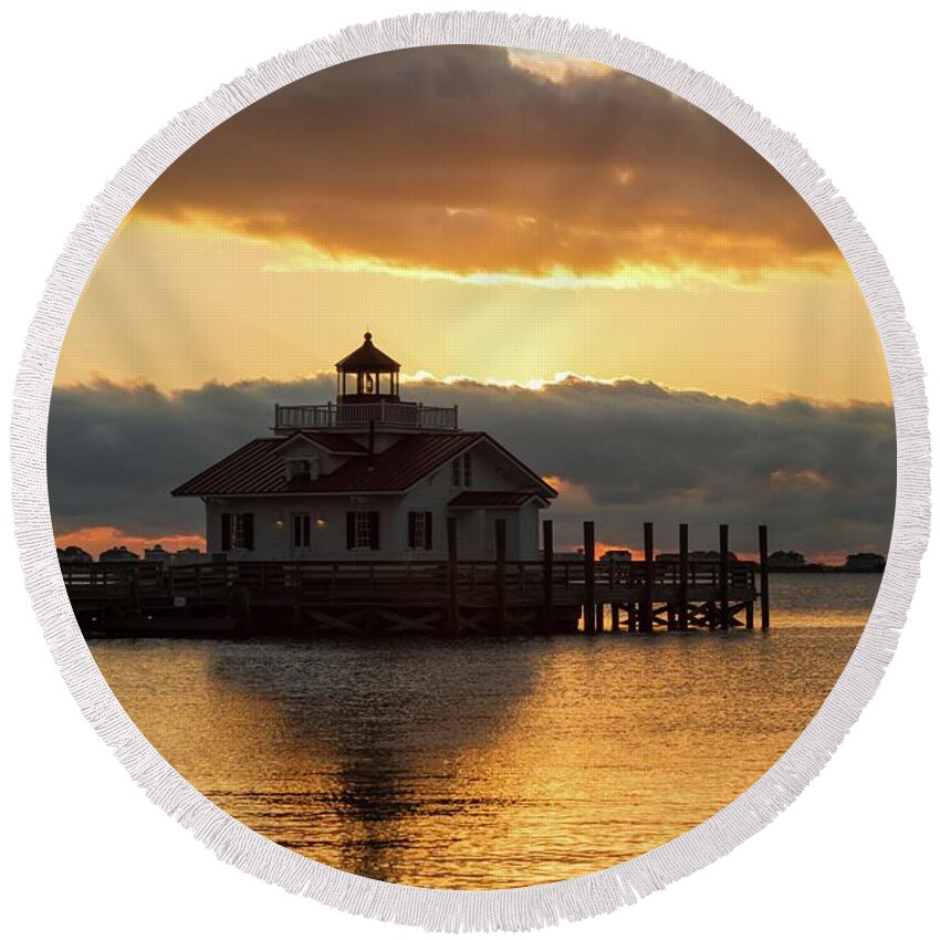 Architecture Round Beach Towel featuring the photograph Daybreak over Roanoke Marshes Lighthouse by Liza Eckardt