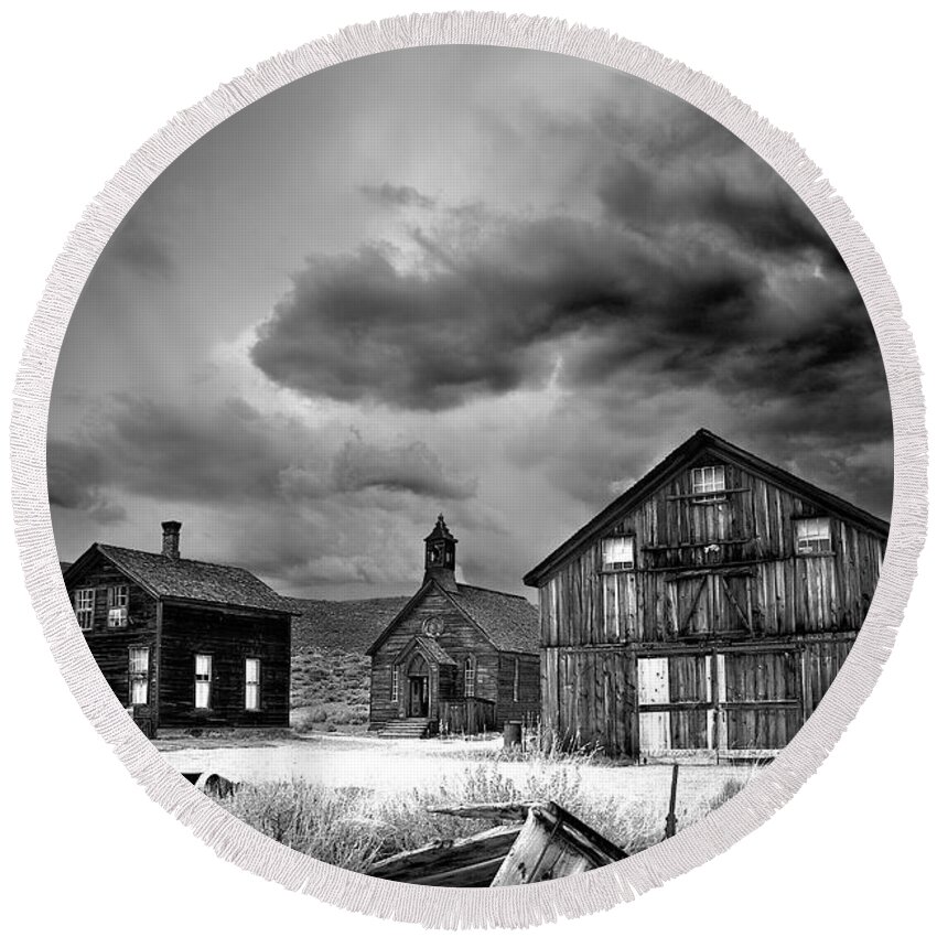 Ghost Town Round Beach Towel featuring the photograph Decay by Peter Boehringer