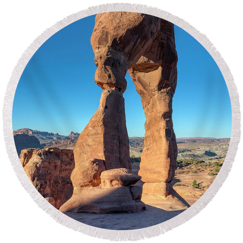 Arches National Park Round Beach Towel featuring the photograph Delicate Arch 3 by Jim Thompson
