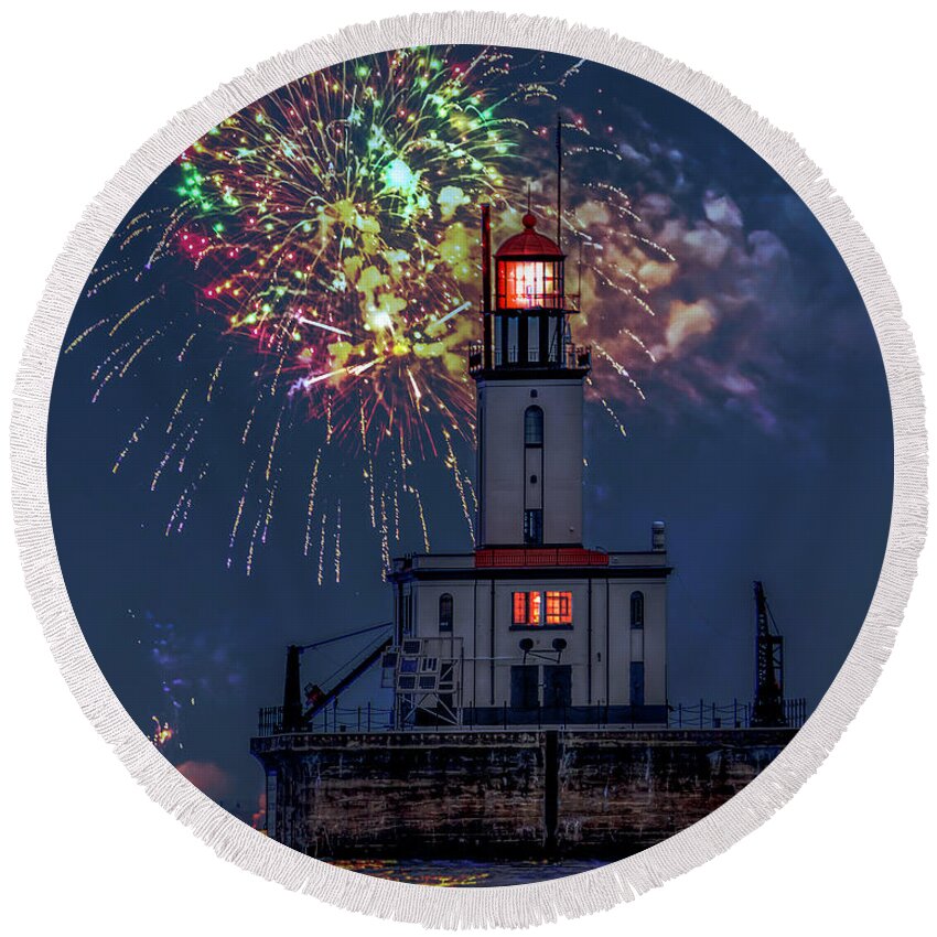 Lighthouse Round Beach Towel featuring the photograph Detour Reef Lighthouse -5853 by Norris Seward