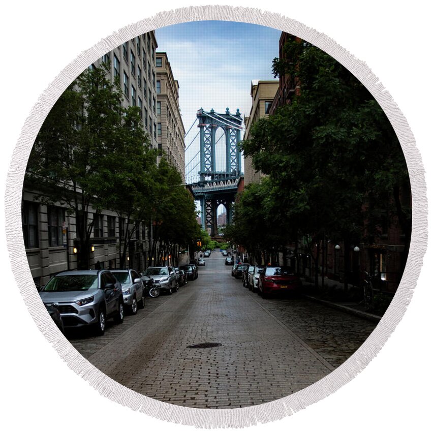 New York City Round Beach Towel featuring the photograph Dumbo Bridge by Marlo Horne