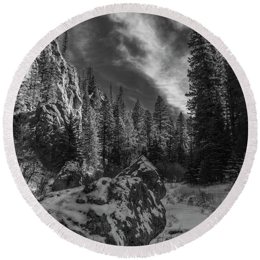 Landscape Round Beach Towel featuring the photograph East Fork in the Snow by Seth Betterly