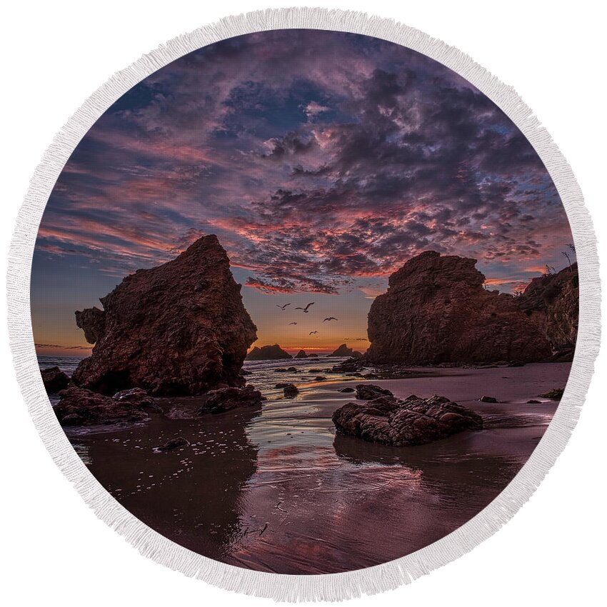 Landscape Round Beach Towel featuring the photograph El Matador Sunset by Romeo Victor