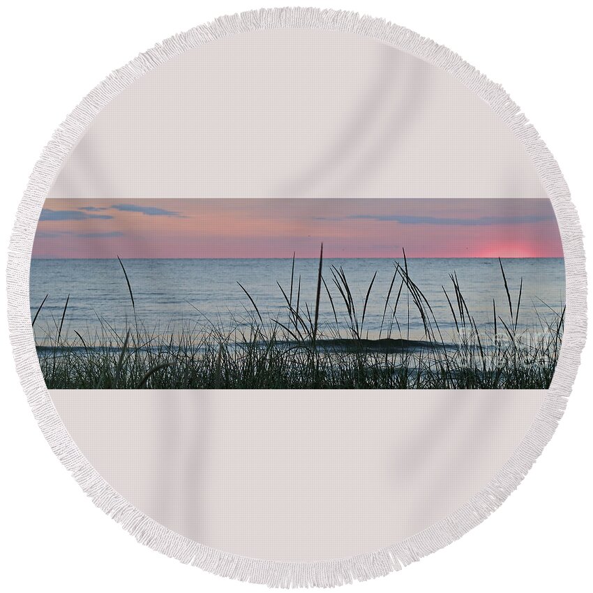 Sunset Round Beach Towel featuring the photograph Evening Light Wide by Ann Horn