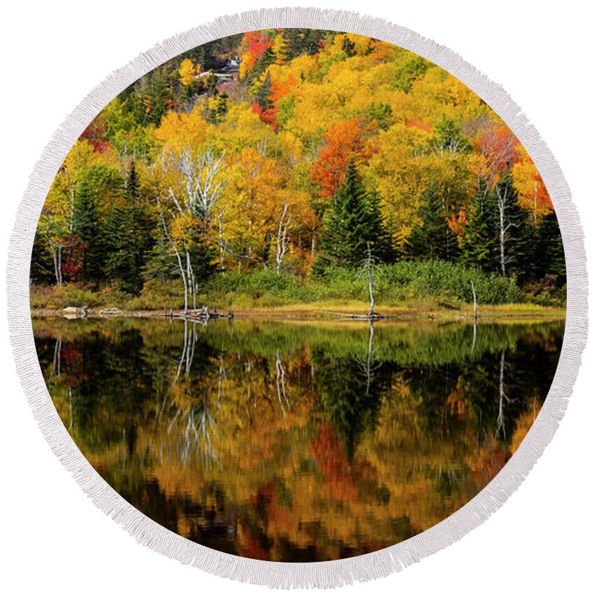 Landscape Round Beach Towel featuring the photograph Fall Reflections by Seth Betterly