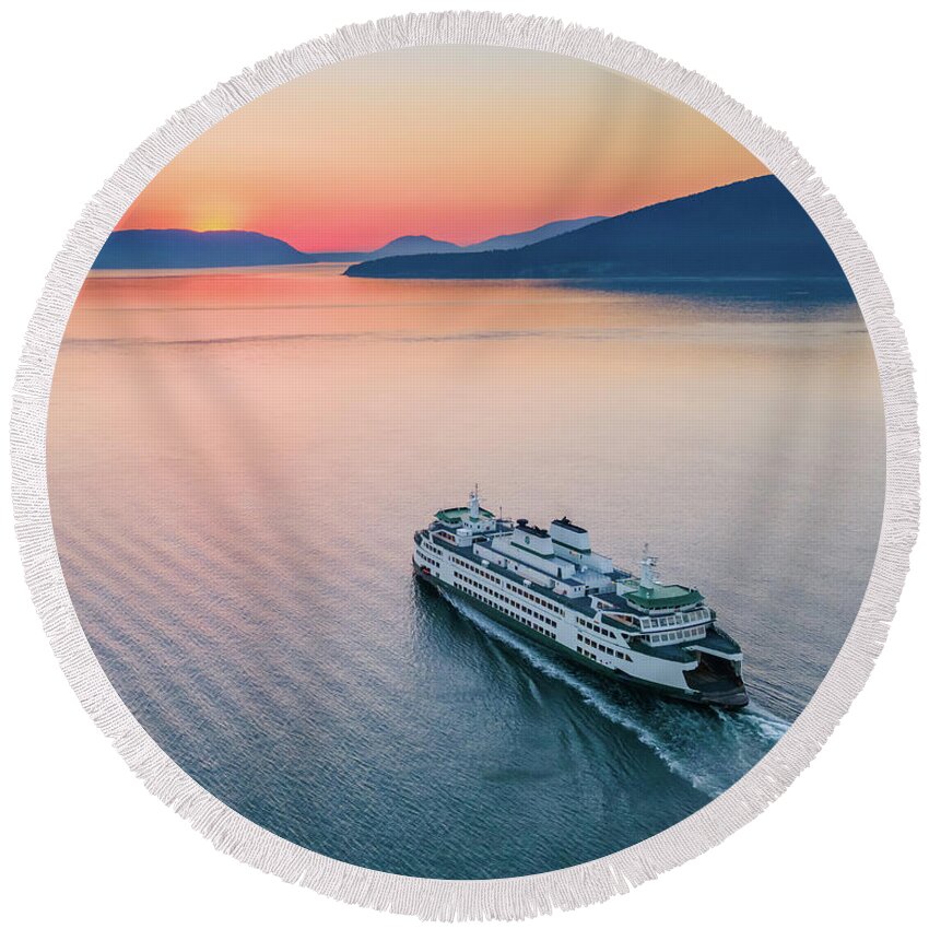 Sunset Round Beach Towel featuring the photograph Ferry Sunset2 Vertical by Michael Rauwolf