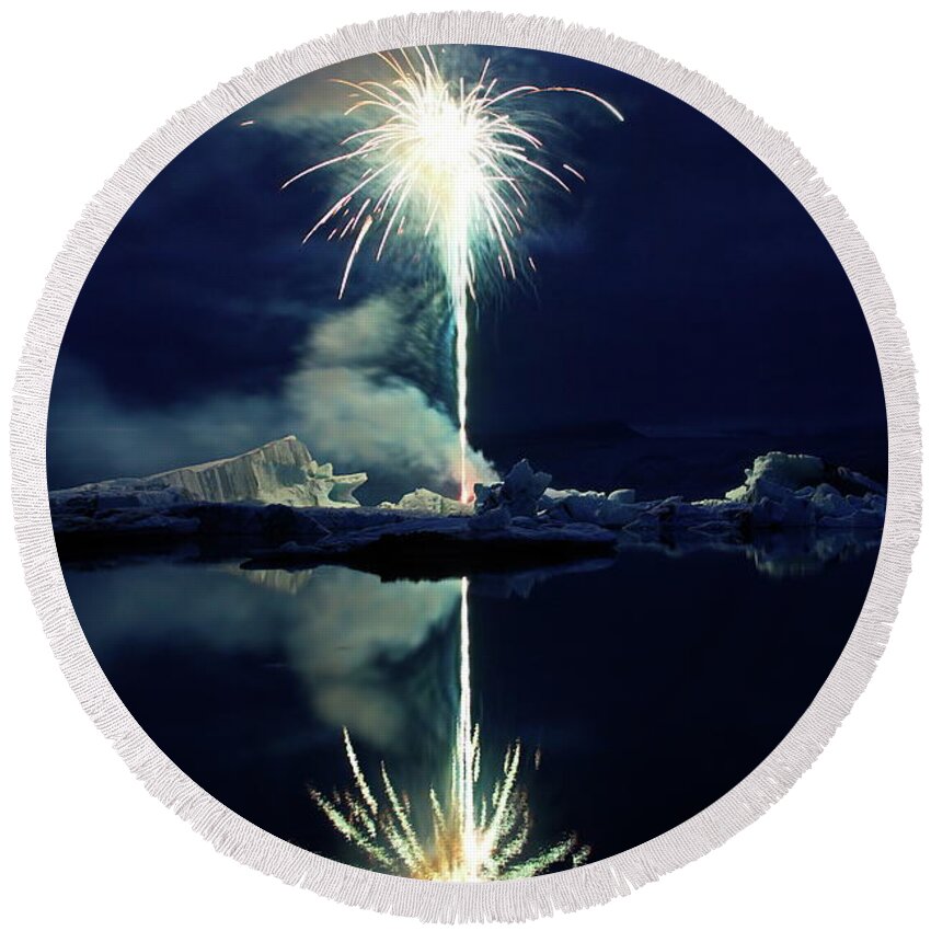Fireworks Round Beach Towel featuring the photograph The sparkler by Christopher Mathews