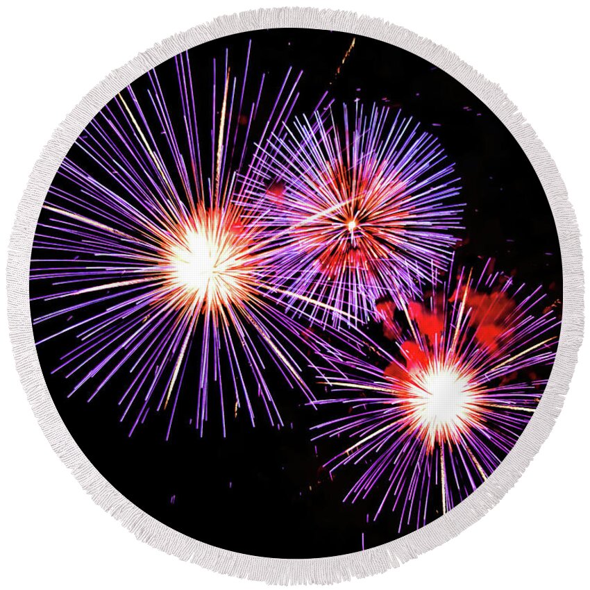 Fireworks Round Beach Towel featuring the photograph Fireworks 5 by Tom Watkins PVminer pixs