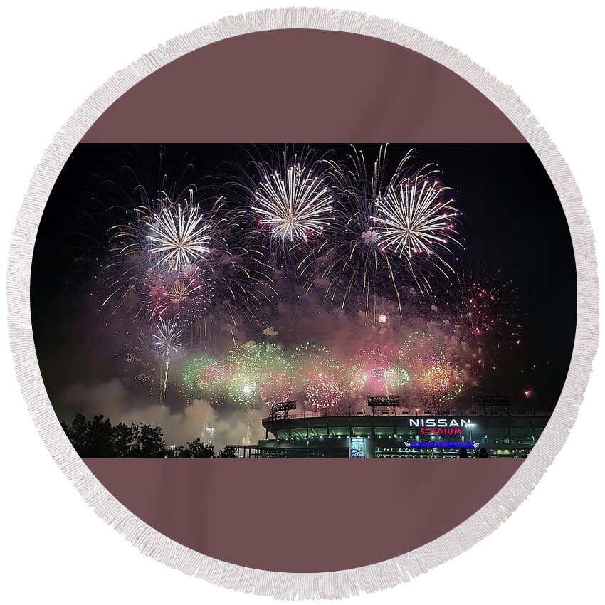 Nashville Round Beach Towel featuring the photograph Fireworks in Nashville by Ally White