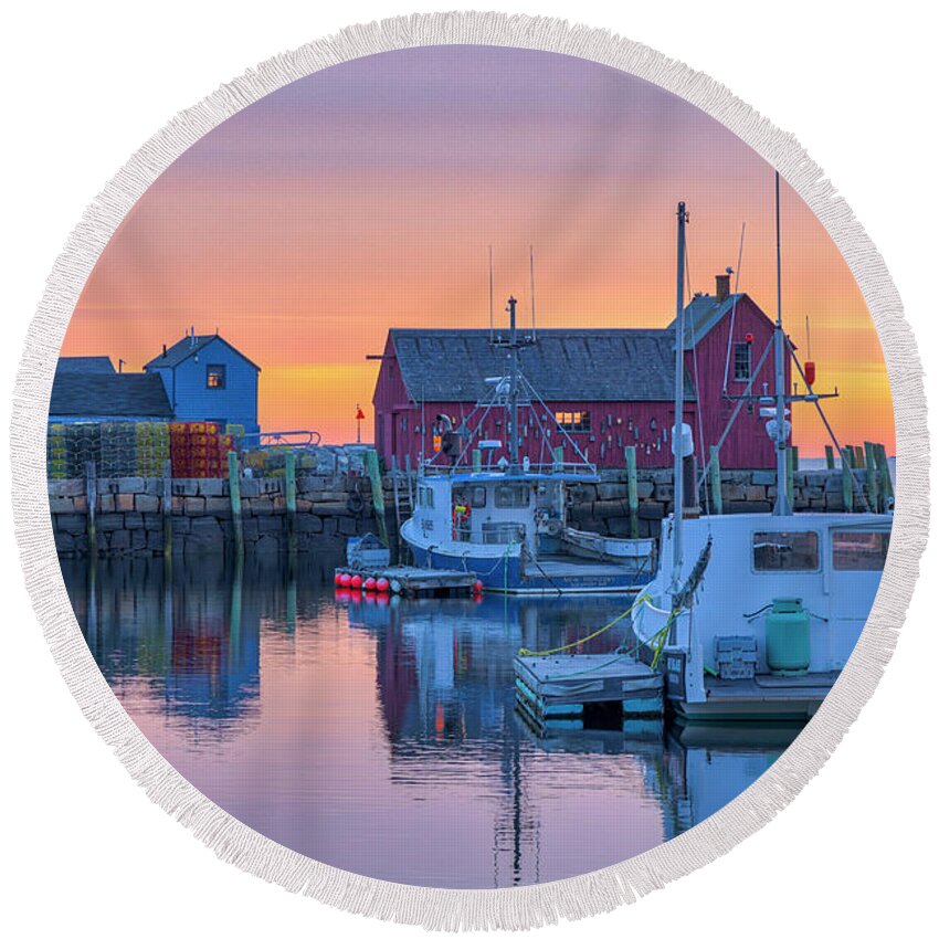 Motif Number One Round Beach Towel featuring the photograph Fishing Shack Motif Number One Massachusetts Cape Ann by Juergen Roth