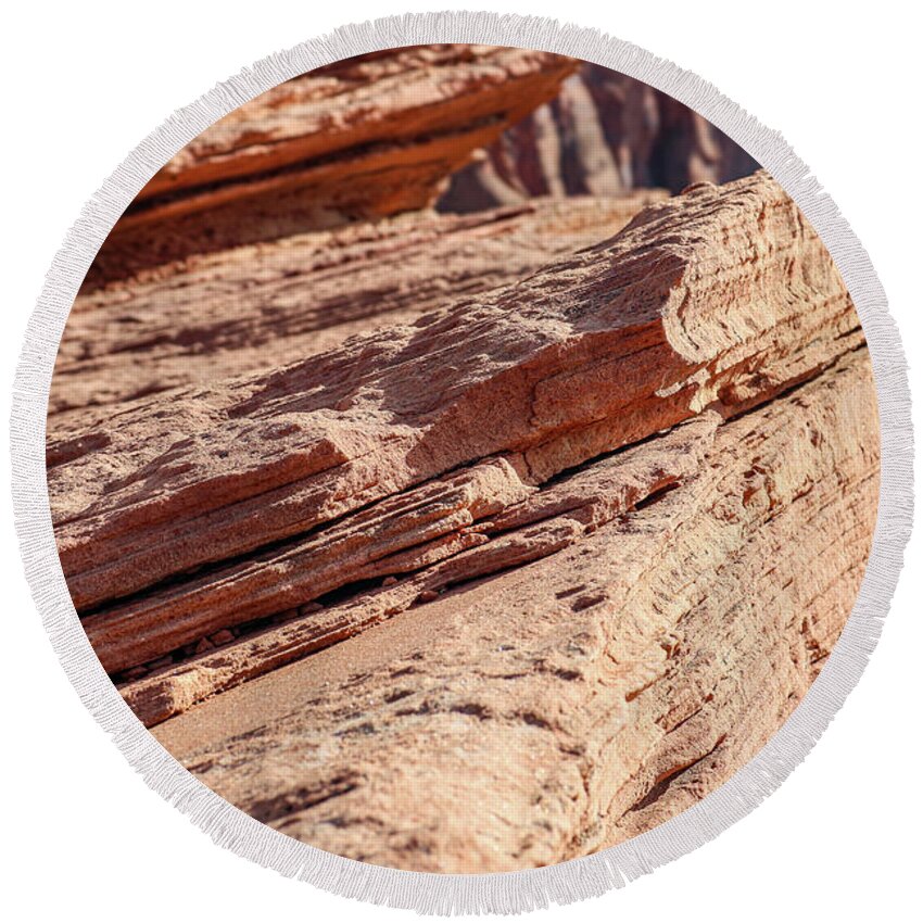 Glimmers In Stone - The Luminous Patterns Of A Canyon Wall Round Beach Towel Glimmers In Stone - The Luminous Patterns Of A Canyon Wall Round Beach Towel