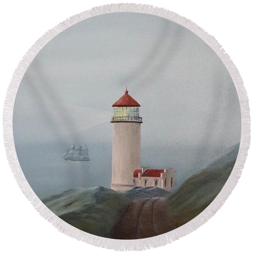 Lighthouse Round Beach Towel featuring the painting Heceta Head Lighthouse Oregon by Doug Gist