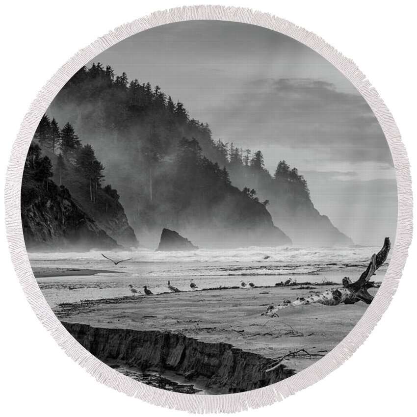 Al Andersen Round Beach Towel featuring the photograph Hills And Mist At Proposal Rock BW by Al Andersen