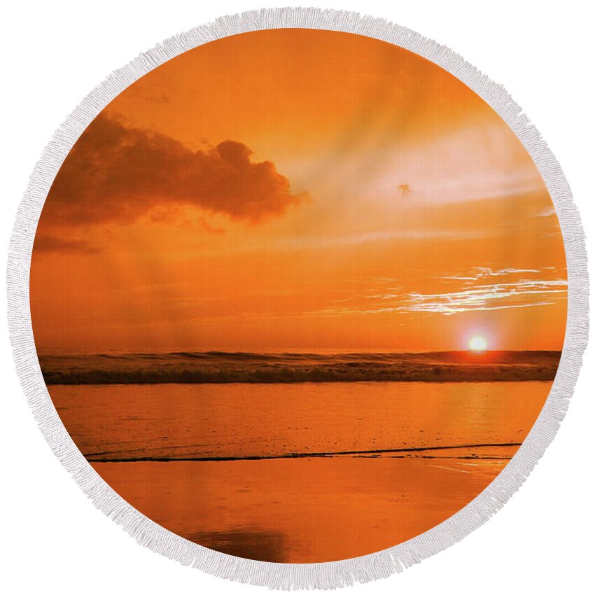 Sunsets Round Beach Towel featuring the photograph In my mind by Everette McMahan jr