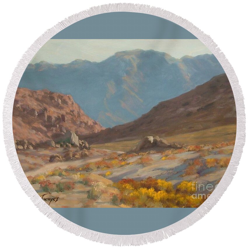 Landscape Paintings Round Beach Towel featuring the painting Inyo Mountains1 by James H Toenjes