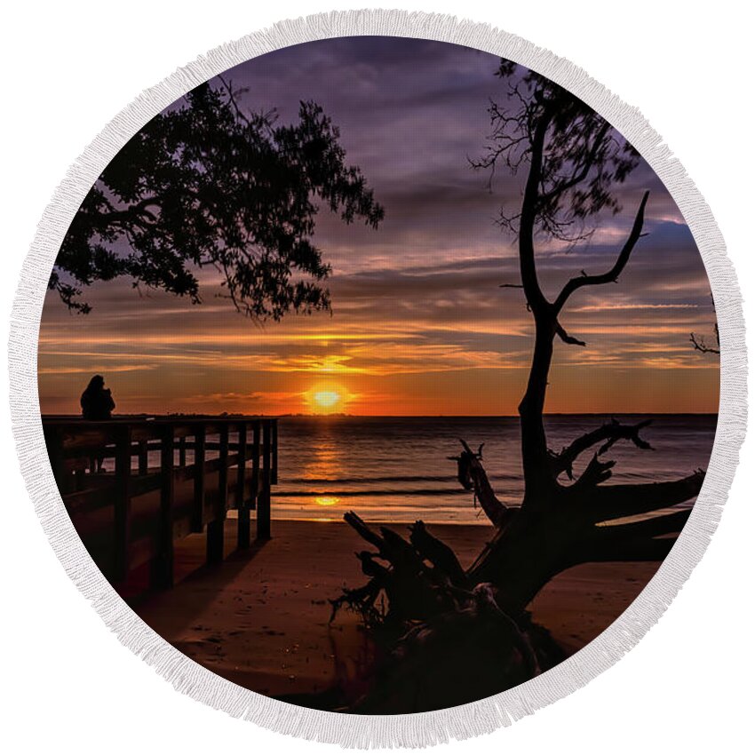 Dust Round Beach Towel featuring the photograph Jekyll Island Serenity At Dust by DB Hayes