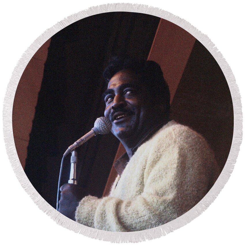 Jimmy Witherspoon Round Beach Towel featuring the photograph Jimmy Witherspoon B307 by Robert K Blaisdell