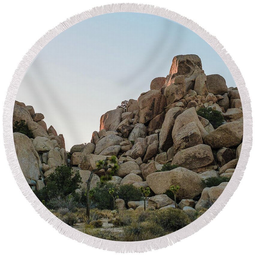 Landscape Round Beach Towel featuring the photograph Joshua Tree NP Rock Formation by Jermaine Beckley