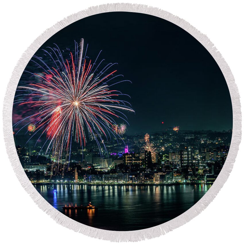  Round Beach Towel featuring the photograph July 4th fireworks along the Yonkers waterfront - 3 by Kevin Suttlehan