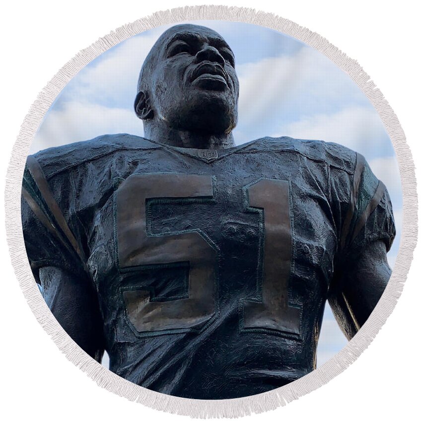 Sam Mills Round Beach Towel featuring the photograph Keep Pounding by Lee Darnell