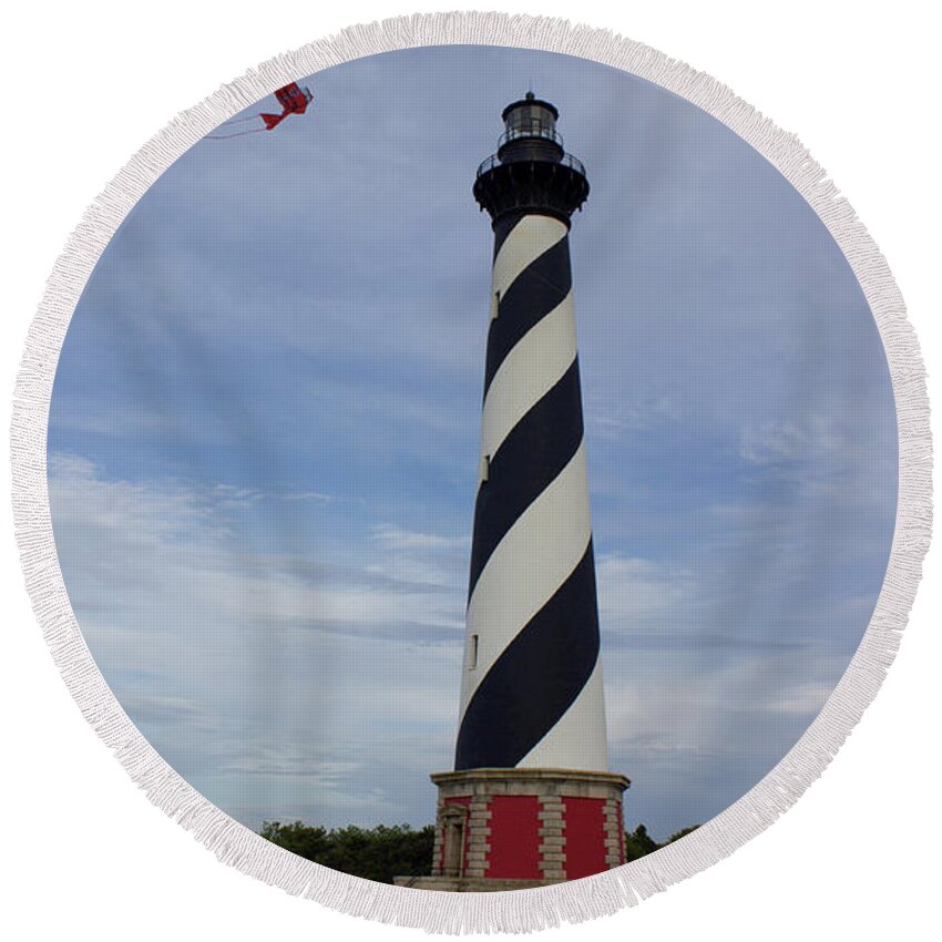Obx Round Beach Towel featuring the photograph Kite at Cape Hatteras by Annamaria Frost