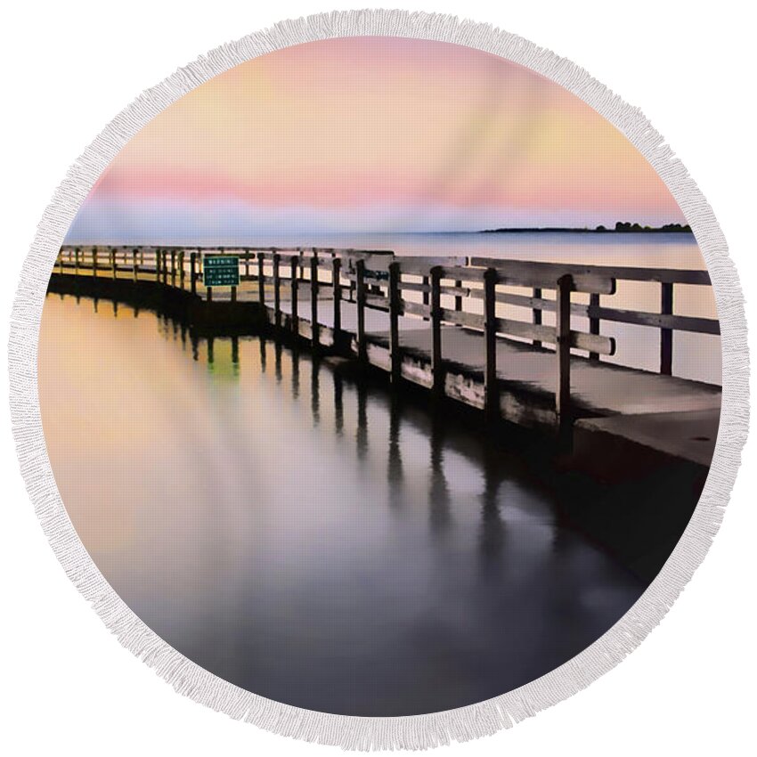 Lake Round Beach Towel featuring the photograph Lake Huron at sunset by Bill Jonscher